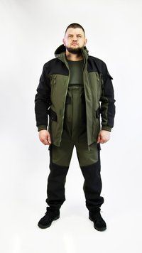 Костюм софтшелл для охоты и рыбалки с полукомбинезоном "Sarmat" двухцветный черный-олива KS-0065 фото